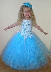 Tulle Bateau Floor-Length Ball Gown Flower Girl Dress with Applique