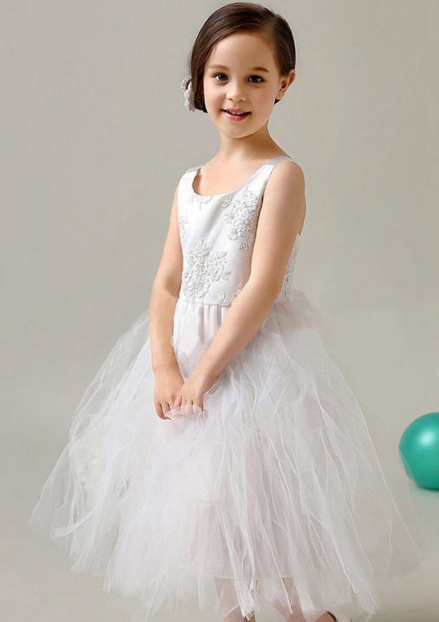 Tulle Bateau Tea-Length A-line Flower Girl Dress with Applique