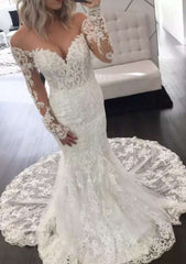 Appliqued Trumpet/Mermaid Off-the-Shoulder Full/Long Sleeve Chapel Train Lace Wedding Dress