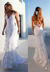 Trumpet/Mermaid Spaghetti Straps Court Train Lace Prom Dress