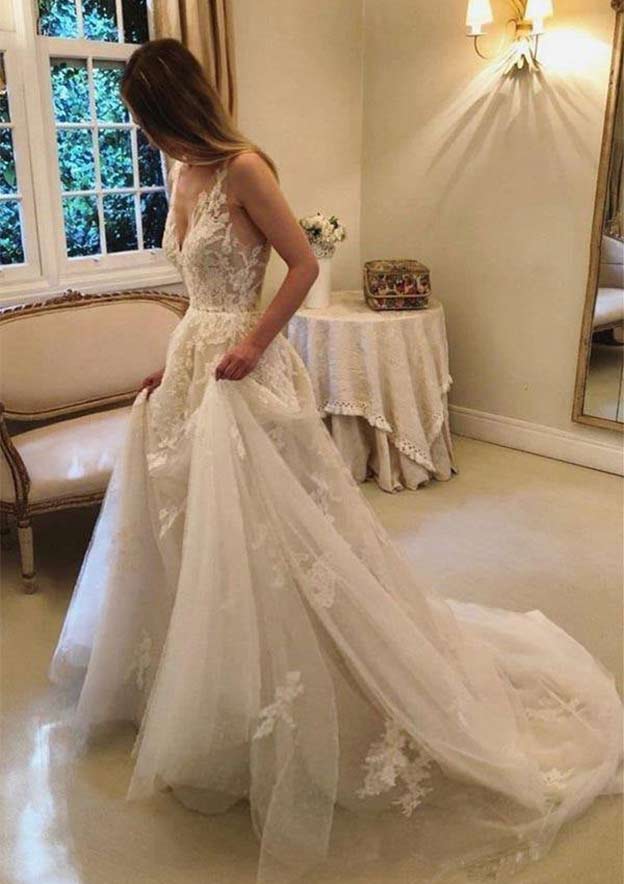 A-line Princess Chapel Train Lace Tulle Wedding Dress with Appliqued Lace