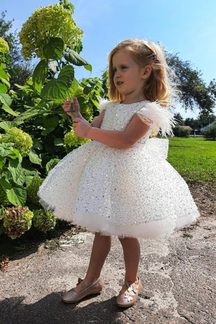 Cap Sleeves Feather Tulle Sequins Flower Girl Dress Beadings Girl Ball Gown with Bow